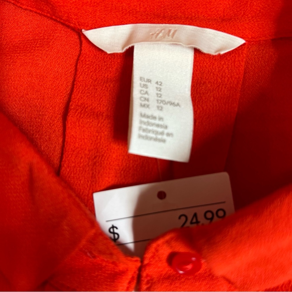 H&M Red button down blouse Short Sleeve Side Slits NWT Us Size 12 office casual - Picture 11 of 11